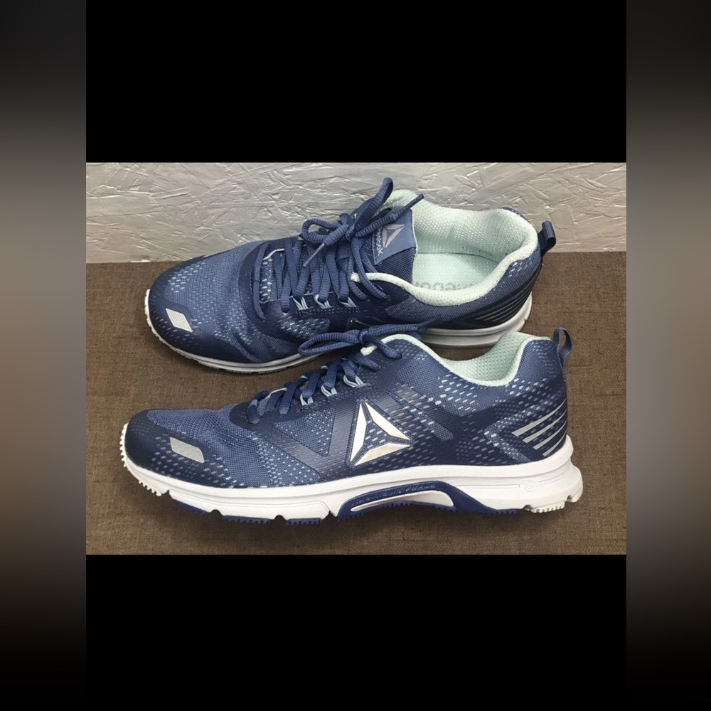 Excellent Reebok Ahary Runner Women's Running Shoes Size 10 Blue Purple Mesh